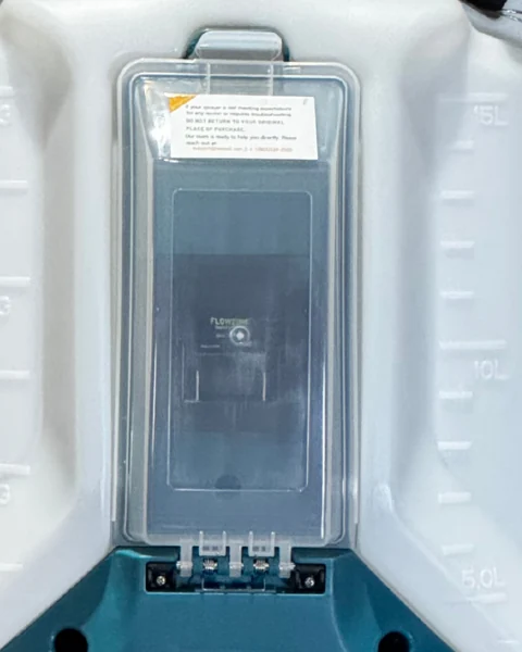 Tornado 2 battery detail